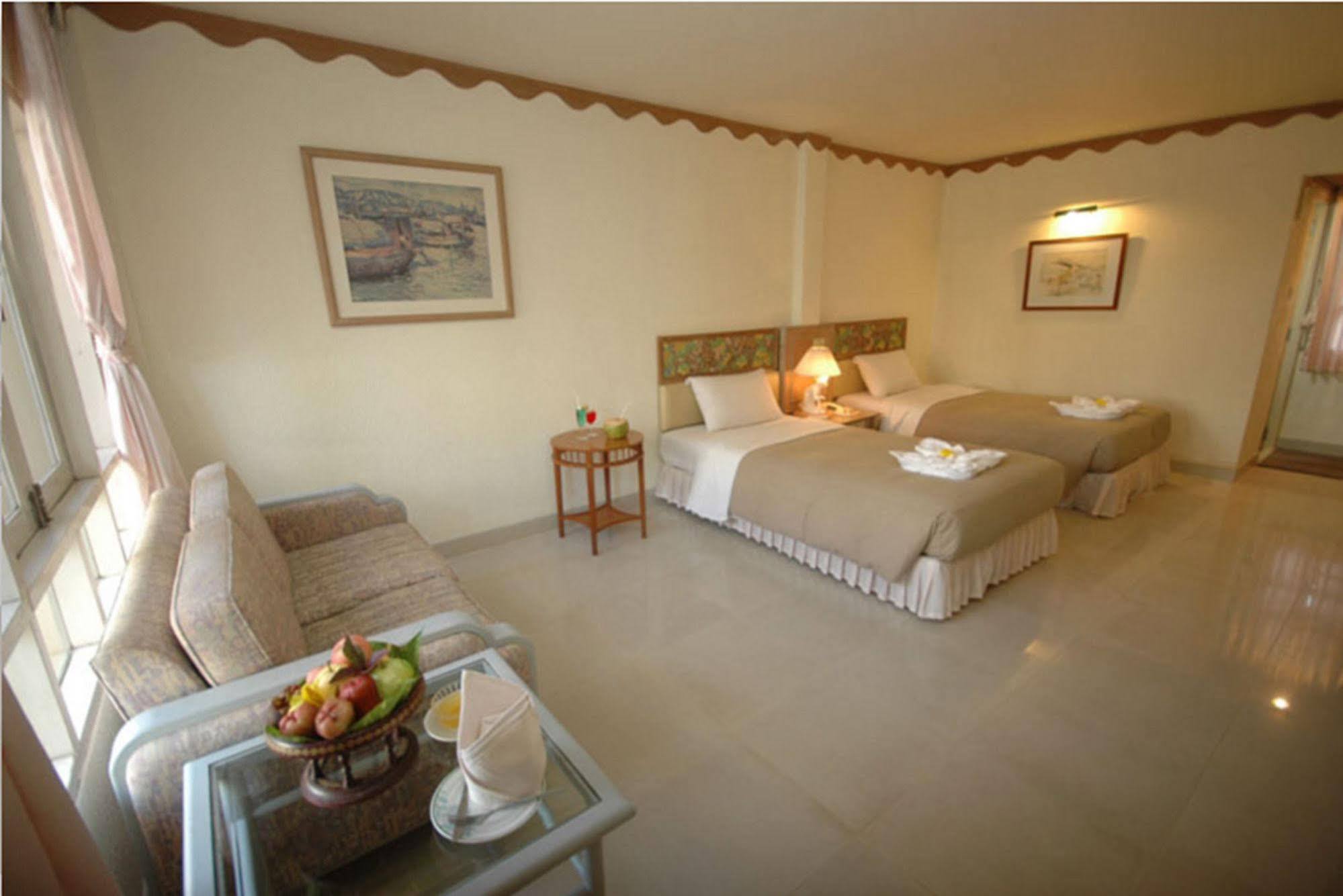 Dad D Resort By Lopburi Inn Resort מראה חיצוני תמונה