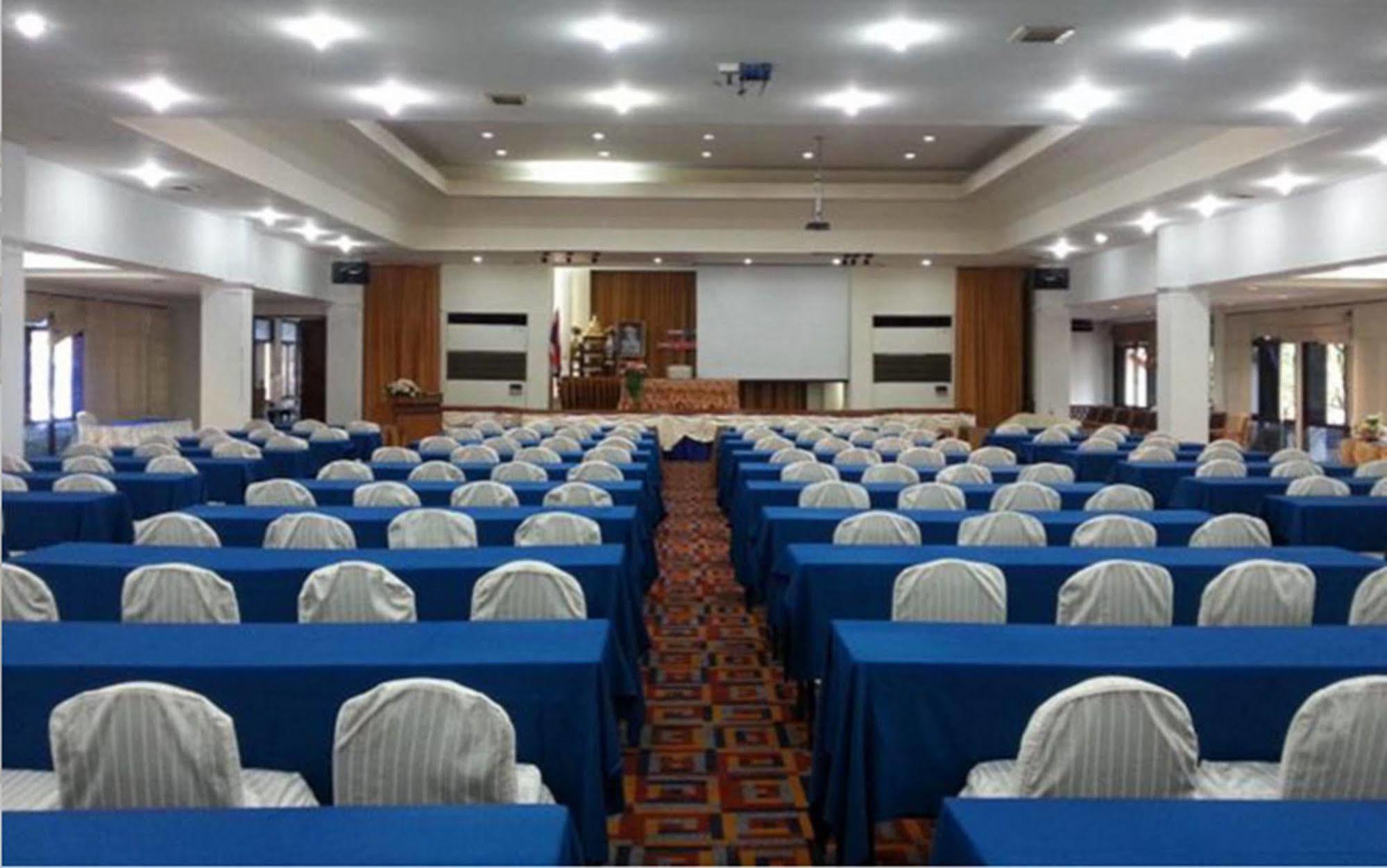 Dad D Resort By Lopburi Inn Resort מראה חיצוני תמונה